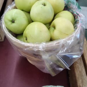 Ginger Gold Apples - 1/2 Peck